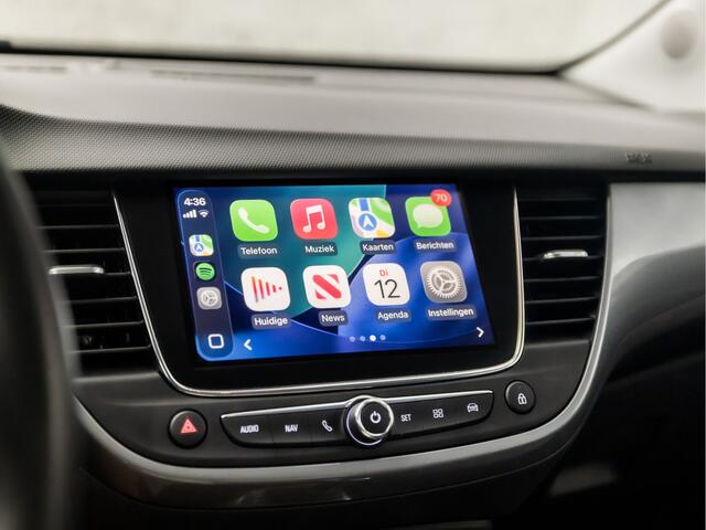 Opel Crossland 1.2 Turbo Elegance Sport Automaat (APPLE CARPLAY, GROOT NAVI, CLIMATE, 360 CAMERA, LEDER, SPORTSTOELEN, CRUISE, LANE ASSIST, LED KOPLAMPEN, NIEUWSTAAT)