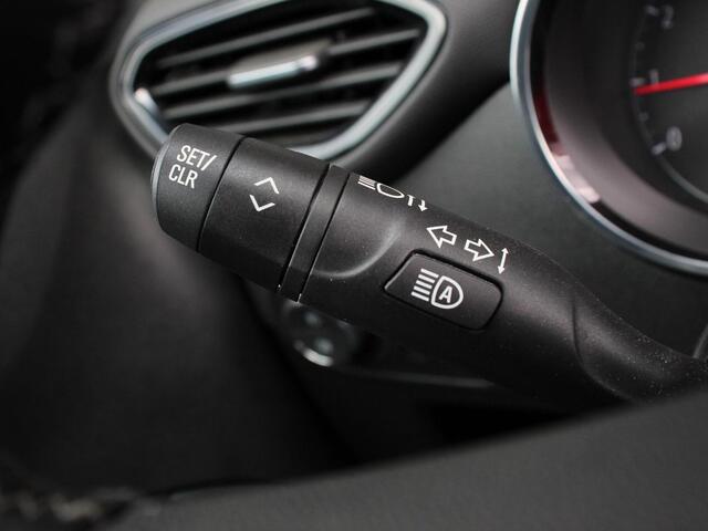 Opel Crossland 1.2 Turbo 130pk Automaat Elegance | Navigatie | Camera | Climate Control | Dab | Lichtmetalen velgen | Cruise Control | Led