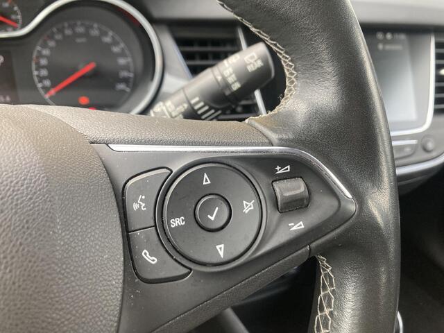 Opel Crossland 1.2 Turbo 130pk Automaat Elegance | Navigatie | Trekhaak | Climate control | Cruise control | Camera | Keyless | Parkeersensoren | 17" Lichtmetalen velgen