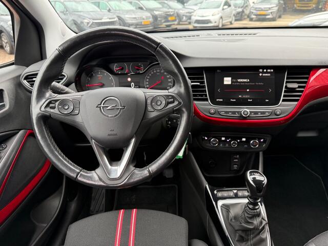 Opel Crossland 1.2 TURBO GS LINE Orig. NL/Stuur- en stoelverwarming/Camera/Cruise Control/Navigatie