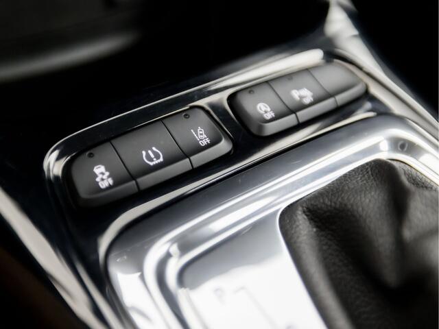 Opel Crossland X 1.2 Turbo Innovation Sport Automaat (APPLE CARPLAY, GROOT NAVI, CLIMATE, LEDER, SPORTSTOELEN, CRUISE, PARKEERSENSOREN, NIEUWSTAAT)