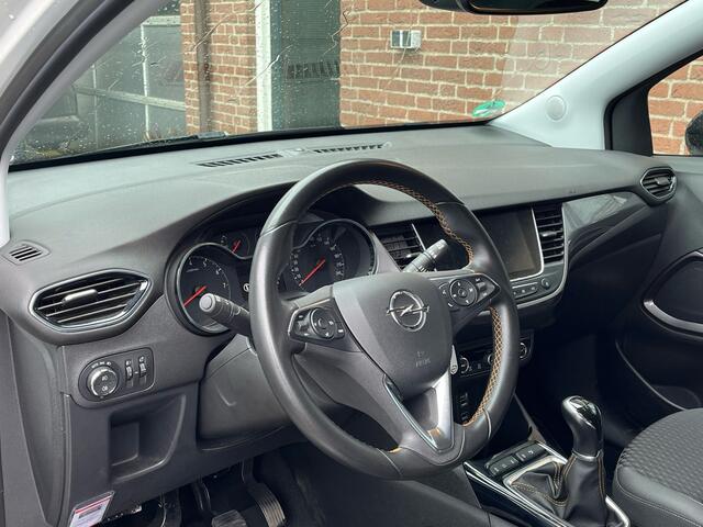 Opel Crossland X 1.2 110pk Turbo Innovation. Zwart Dak, Navi, Camera, Clima, 17"LMV, Haak 840kg