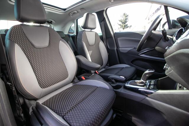 Opel Crossland X 1.2 Turbo Innovation automaat All-in rijklaarprijs | Dealerond. | Stoelverw | Panodak | Trekhaak | Allseason