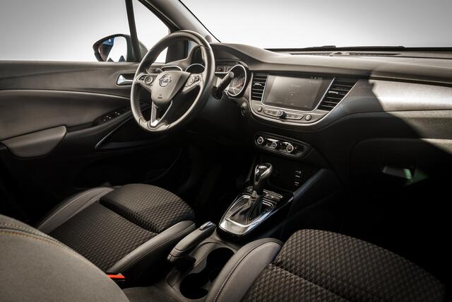Opel Crossland X 1.2 Turbo automaat Innovation | Panoramadak | Trekhaak | PDC | Keyless | 17 inch LMV