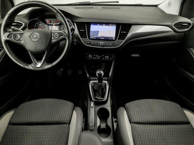 Opel Crossland X 1.2 Turbo Innovation (APPLE CARPLAY, GROOT NAVI, 360 CAMERA, CLIMATE, LEDER, SPORTSTOELEN, GETINT GLAS, KEYLESS, CRUISE, TREKHAAK, NIEUWE APK, NIEUWSTAAT)
