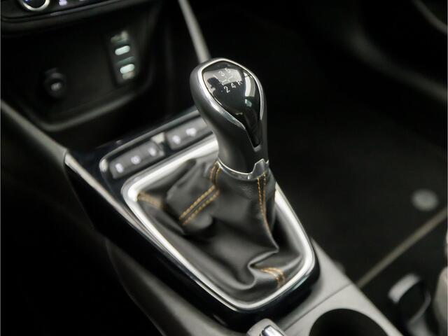 Opel Crossland X 1.2 Turbo Innovation (APPLE CARPLAY, GROOT NAVI, 360 CAMERA, CLIMATE, LEDER, SPORTSTOELEN, GETINT GLAS, KEYLESS, CRUISE, TREKHAAK, NIEUWE APK, NIEUWSTAAT)