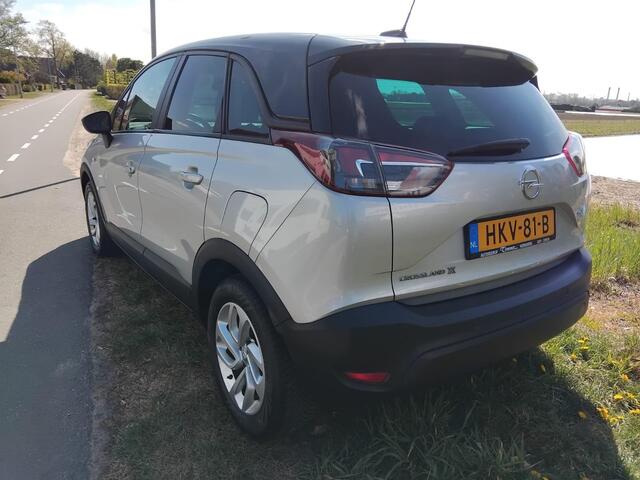 Opel Crossland X 1.2 Online Edition Sportvelgen, Stoelverwarming, Trekhaak
