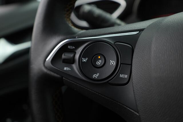 Opel Crossland X 1.2 Turbo Ultimate | CarPlay | Pano | Stoel-stuurver. | Cruise | PDC V+A | Navi
