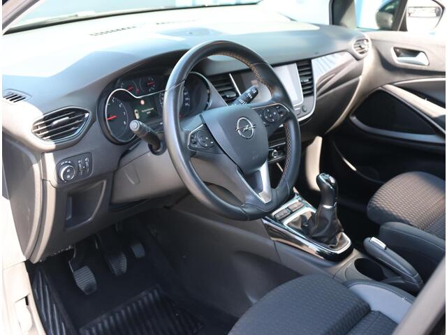 Opel Crossland X 1.2 82PK Innovation | Camera | Trekhaak | AGR stoelen | AppleCarPlay/AndroidAuto | Navigatie | Privacy Glass | Climate control