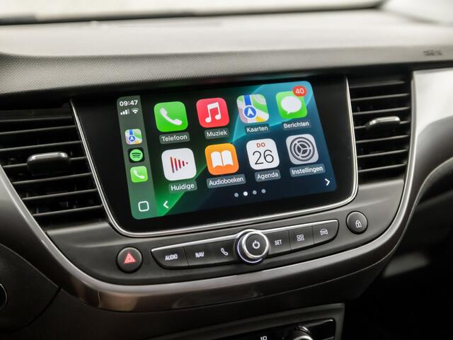 Opel Crossland X 1.2 Turbo Innovation Sport 131Pk (APPLE CARPLAY, GROOT NAVI, CLIMATE, KEYLESS, LM VELGEN, LEDER, SPORTSTOELEN, TREKHAAK, CRUISE, PARKEERSENSOREN, NIEUWE APK, NIEUWSTAAT)