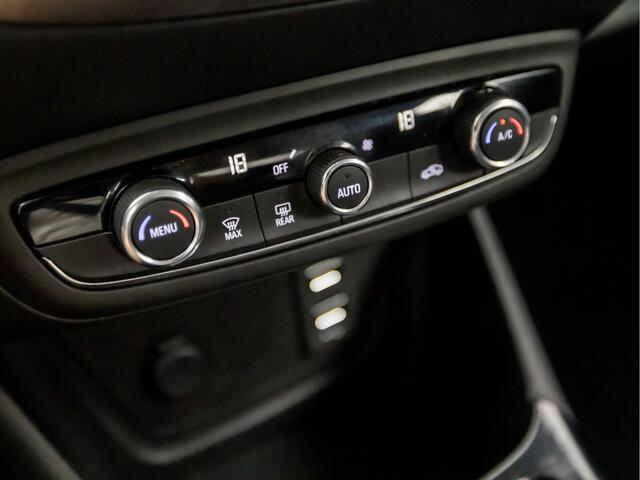 Opel Crossland X 1.2 Turbo Innovation Sport 131Pk (APPLE CARPLAY, GROOT NAVI, CLIMATE, KEYLESS, LM VELGEN, LEDER, SPORTSTOELEN, TREKHAAK, CRUISE, PARKEERSENSOREN, NIEUWE APK, NIEUWSTAAT)