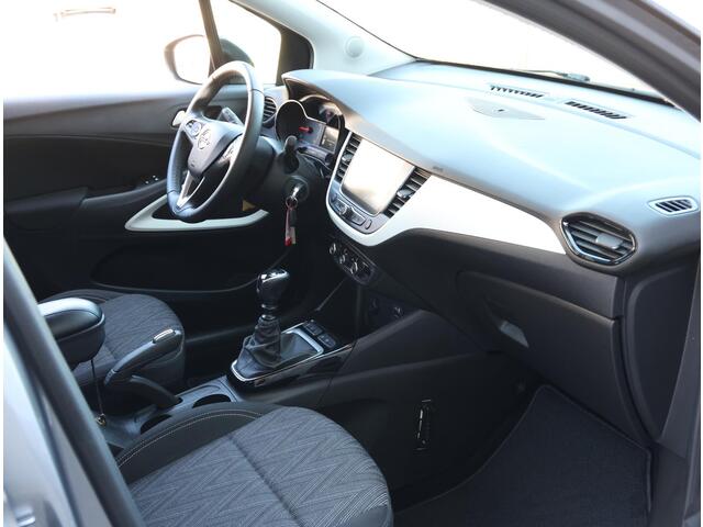 Opel Crossland X 1.2 110PK Turbo Edition 2020 | AppleCarplay/Android Auto | Climate Control | Cruise Control | Lederen Stuurwiel | Navigatie | Two-Tone | Trekhaak | Armsteun | Isofix |