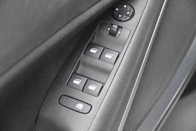Opel Crossland X 1.2 Online Edition, Stoel & Stuurverwarming, voorruit verwarmd