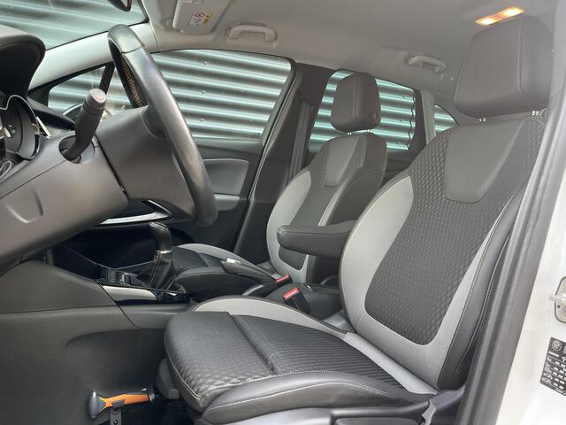 Opel Crossland X Innovation 1.2 Turbo 110pk | AGR-STOELEN | TREKHAAK | WINTER PACK | 180° CAMERA | VERSCHUIFBARE A.BANK | DODEHOEK BEW. | ISOFIX | NAVI | DAB+ |