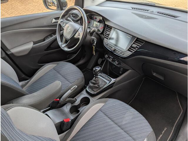 Opel Crossland X Innovation 1.2 Turbo 110pk | NAVI | TREKHAAK | 180° CAMERA | CLIMATE CONTROL