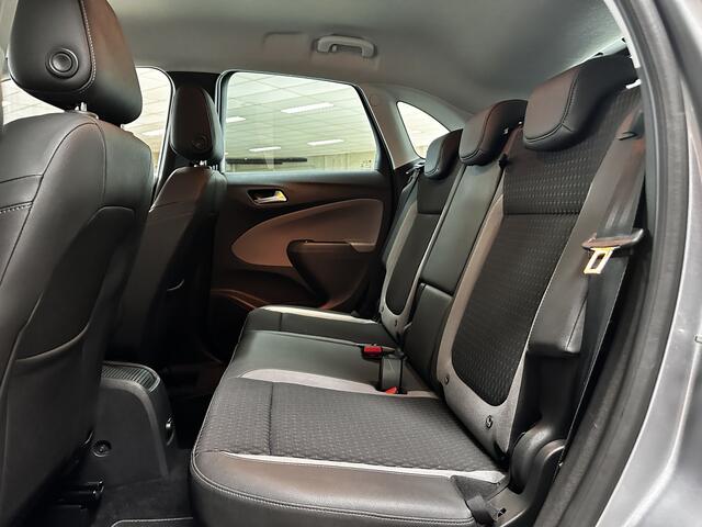 Opel Crossland X 1.2 Turbo Innovation /131PK! /Camera! /LED Koplampen /Apple + Android /DAB+! /KEYLESS GO /Lane Assist /Dodehoekdetectie /Navi /Climat /Cruise /Elek. pakket /Bluetooth /Regensensor /16"LMV /PDC V+A.