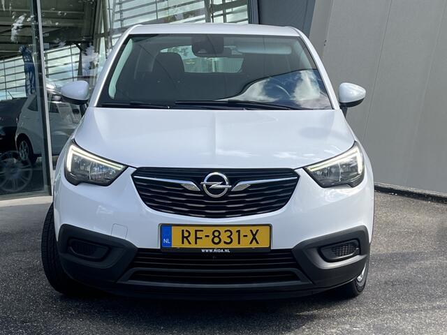 Opel Crossland X 1.2 T. Online Edition