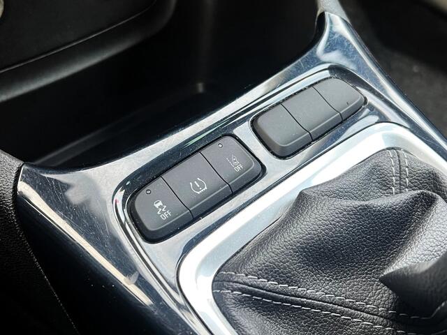 Opel Crossland X BWJ 2018 | 1.2 82PK Online Ed. | TREKHAAK | NAVI | CRUISE | STOEL&STUUR VERWARMING | CARPLAY