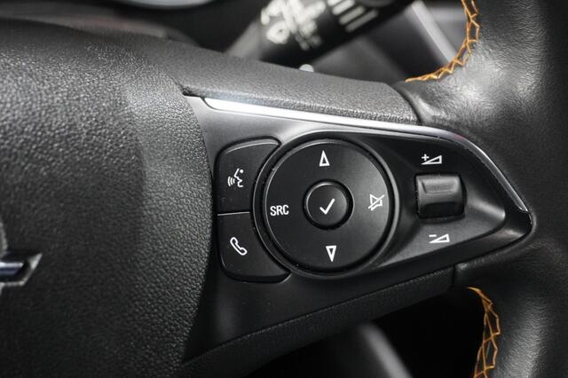 Opel Crossland X 1.2 Turbo 130pk Innovation / Zwart dak / Camera + parkeersensoren / Navi