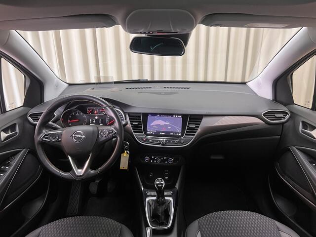 Opel Crossland X 1.2 Turbo Innovation *Panodak* Afn. Trekhaak / CarPlay / Head-Up / PDC V&A / 17" LMV / 1/2 Leder / Cruise / Navigatie