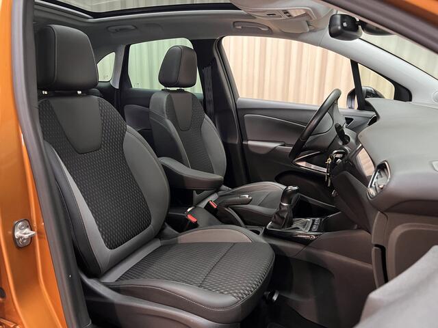 Opel Crossland X 1.2 Turbo Innovation *Panodak* Afn. Trekhaak / CarPlay / Head-Up / PDC V&A / 17" LMV / 1/2 Leder / Cruise / Navigatie