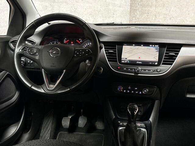 Opel Crossland X 1.2 Sport (APPLE CARPLAY, GROOT NAVI, 360 CAMERA, TREKHAAK, SPORTSTOELEN, LM VELGEN, ELEK PAKKET, LEDER STUURWIEL, NIEUWSTAAT)