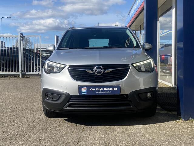 Opel Crossland X 1.2 Online Edition / Rijklaar! / NL-Auto / Dealer-Onderhouden / Trekhaak / Cruise-Control / Apple-Carplay & Android-Auto / Armsteun-Voor / DAB Radio-Bluetooth / Navi / PDC-Achter / 16'' LMV / All-Season / ENZ.