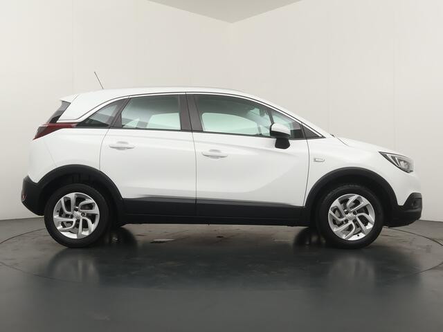 Opel Crossland X 1.2 Turbo Innovation Navigatie / Cruise / DakRail Chroom Parkeersensoren