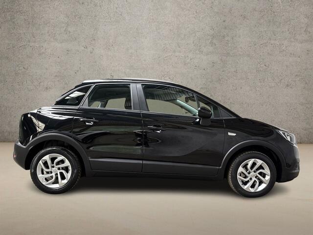 Opel Crossland X 1.2 Turbo Sport (APPLE CARPLAY, GROOT NAVI, STUUR/STOELVERWARMING, GETINT GLAS, SPORTSTOELEN, LM VELGEN, CRUISE, NIEUWSTAAT)