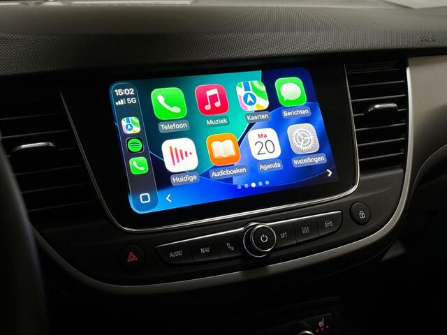 Opel Crossland X 1.2 Turbo Sport (APPLE CARPLAY, GROOT NAVI, STUUR/STOELVERWARMING, GETINT GLAS, SPORTSTOELEN, LM VELGEN, CRUISE, NIEUWSTAAT)