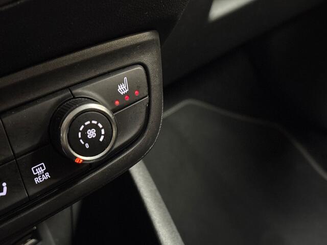 Opel Crossland X 1.2 Turbo Sport (APPLE CARPLAY, GROOT NAVI, STUUR/STOELVERWARMING, GETINT GLAS, SPORTSTOELEN, LM VELGEN, CRUISE, NIEUWSTAAT)