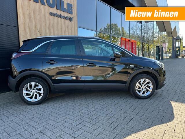 Opel Crossland X 1.2 Turbo 130 Innovation / CarPlay / Camera
