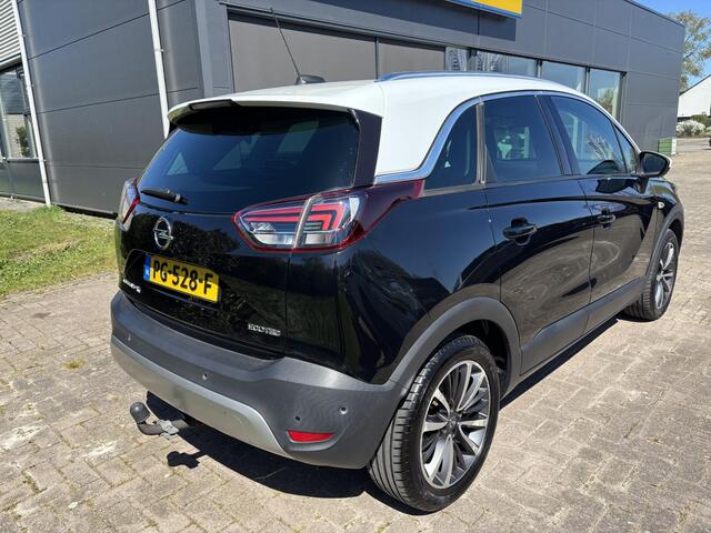 Opel Crossland X 1.2 Turbo Innovation | 110pk | Achteruitrijcamera | Trekhaak | CarPlay | Stoel-, stuur en voorruitverwarming | Headup-Display | Navi | Dodehoeksensoren