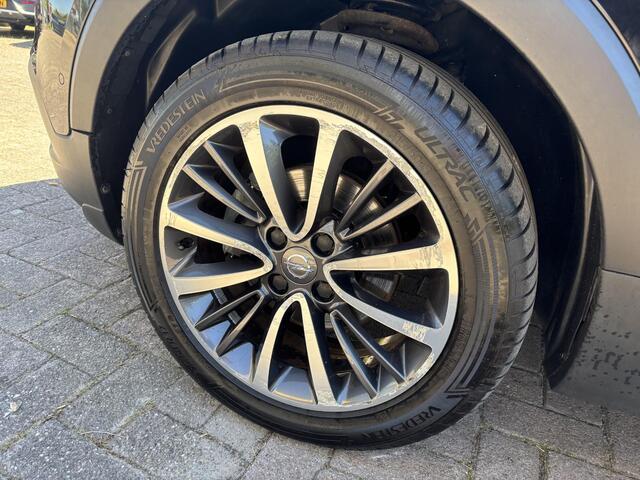 Opel Crossland X 1.2 Turbo Innovation | 110pk | Achteruitrijcamera | Trekhaak | CarPlay | Stoel-, stuur en voorruitverwarming | Headup-Display | Navi | Dodehoeksensoren