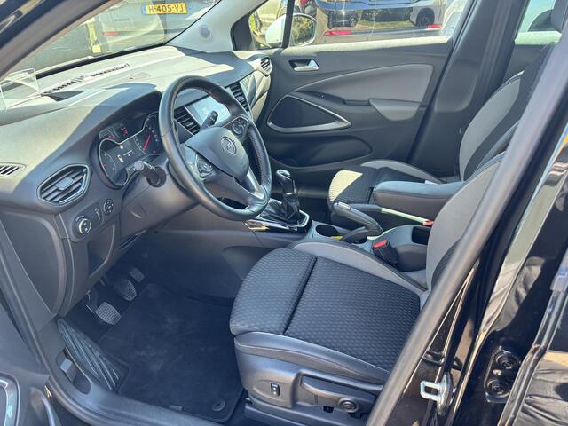 Opel Crossland X 1.2 Turbo Innovation | 110pk | Achteruitrijcamera | Trekhaak | CarPlay | Stoel-, stuur en voorruitverwarming | Headup-Display | Navi | Dodehoeksensoren