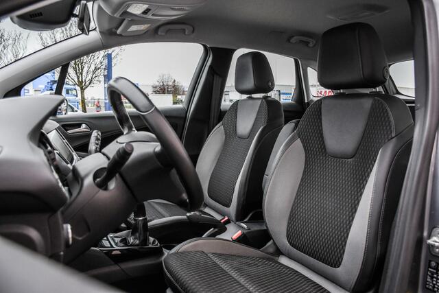 Opel Crossland X 1.2 Online Edition