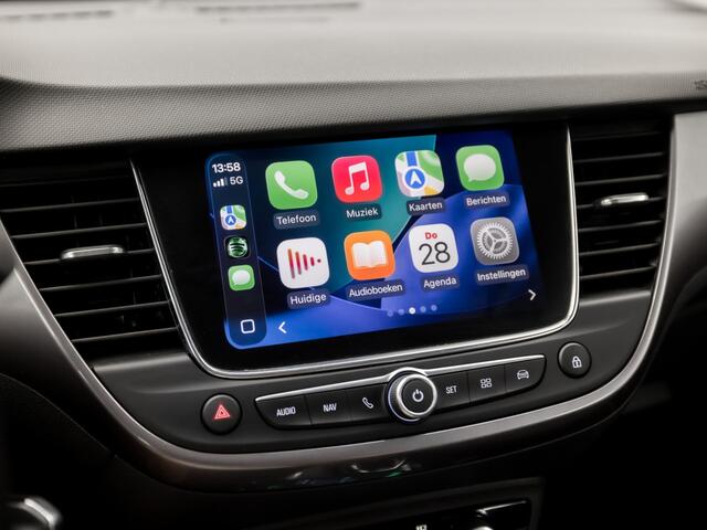Opel Crossland X 1.2 Turbo Innovation Automaat (APPLE CARPLAY, GROOT NAVI, CLIMATE, PARKEERSENSOREN, SPORTSTOELEN, CRUISE, LM VELGEN, NIEUWSTAAT)