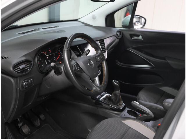 Opel Crossland X 110PK Innovation | 1ste eigenaar | AppleCarPlay/AndroidAuto | Armsteun | Navigatie | Parkeersensoren | Climate Control | Cruise Control | 16"LMV | LEER/Stof | Isofix |