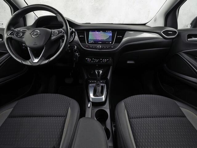 Opel Crossland X 1.2 Turbo Innovation Sport Automaat (APPLE CARPLAY, GROOT NAVI, CLIMATE, STUUR/STOELVERWARMING, SPORTSTOELEN, LEDER, GETINT GLAS, PARKEERSENSOREN, NIEUWSTAAT)