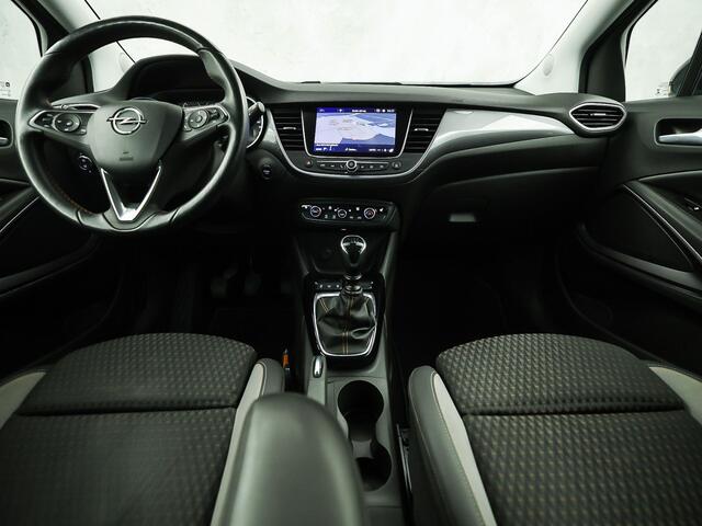 Opel Crossland X 1.2 Turbo Innovation (APPLE CARPLAY, GROOT NAVI, CLIMATE, 360 CAMERA, STUUR/STOELVERWARMING, SPORTSTOELEN, GETINT GLAS, CRUISE, NIEUWSTAAT)