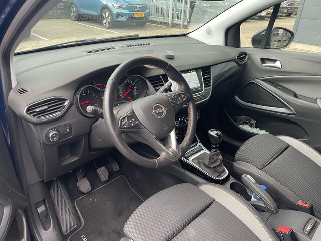 Opel Crossland X 1.2 Turbo Ultimate / NL Auto! / 1e Eign. / Camera / CarPlay / LED / 17'' / Stoel+Stuurverwarming / Dodehoek / DAB / Cruise Control