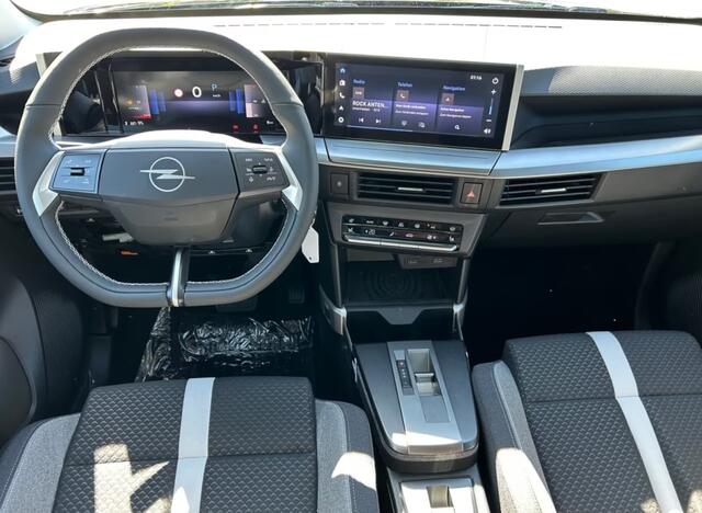 Opel FRONTERA 1.2 Turbo Hybrid GS Automaat