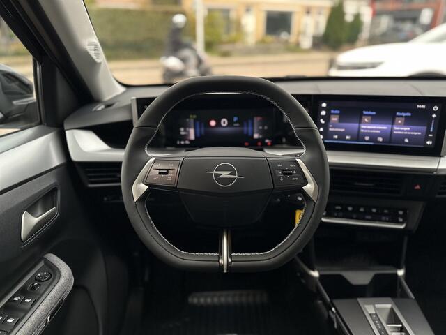 Opel FRONTERA 1.2 Turbo Hybrid GS 145PK Navi/Camera /stoel+stuur en Voorruitverwarming.