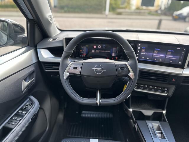 Opel FRONTERA 1.2 Turbo Hybrid GS 145PK Navi/Camera /stoel+stuur en Voorruitverwarming.