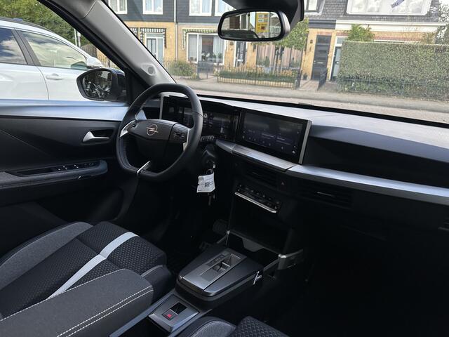 Opel FRONTERA 1.2 Turbo Hybrid GS 145PK Navi/Camera /stoel+stuur en Voorruitverwarming.