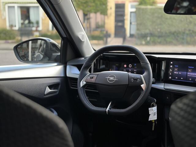 Opel FRONTERA 1.2 Turbo Hybrid GS 145PK Navi/Camera /stoel+stuur en Voorruitverwarming.