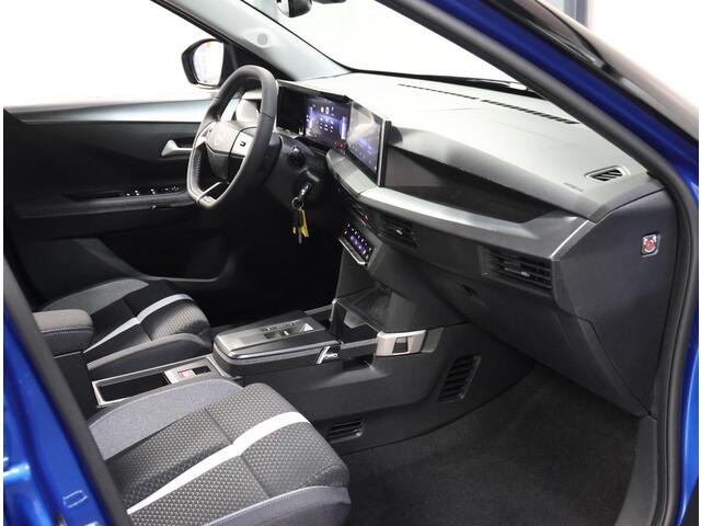 Opel FRONTERA 1.2 Turbo Hybrid GS 7p. | 7 Persoons | Camera | Parkeersensoren | LED | Intelli-Seat Ergonomische stoelen | Stoel, Stoel & Voorruit verwarming |