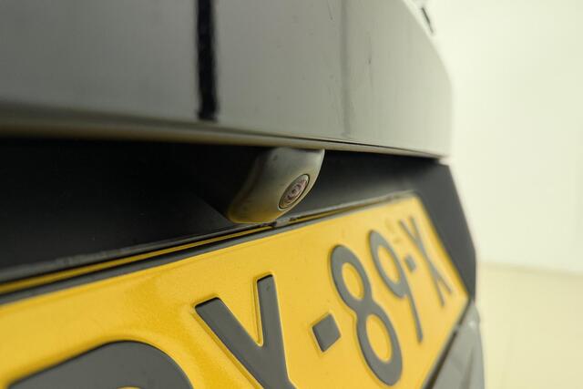 Opel FRONTERA 1.2 Turbo Hybrid GS 7p. Automaat | Navigatie | Camera | 7 Zitplaatsen | Draadloze telefoonlader | Lichtmetalen velgen | Keyless | Dakrails