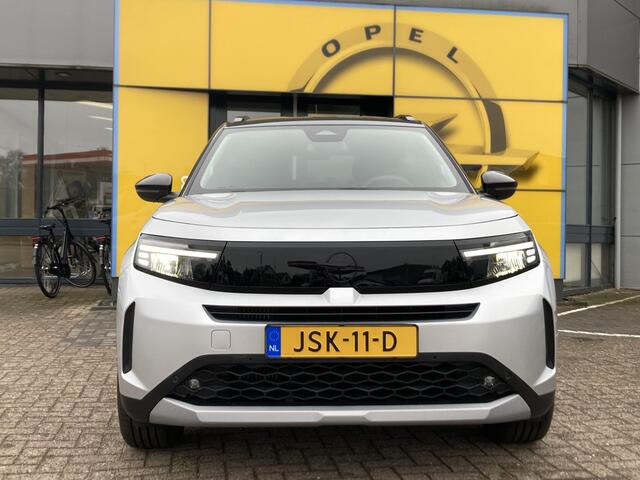 Opel FRONTERA 1.2 Turbo Hybrid GS | Navigatie | Camera | DEMO | Cruise Control | Parkeersensoren voor + achter | Climate Control | Stoel/ Stuur & Voorruitverwarming | 7 Persoons |