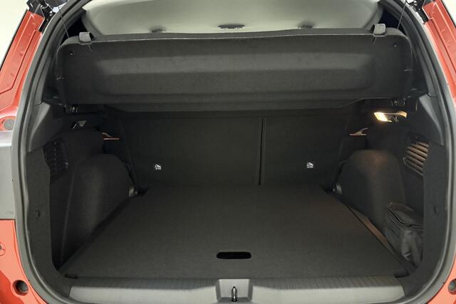 Opel FRONTERA Electric GS 44 kWh | Navigatie | Stoel & Stuurverwarming | SOH: 99% | Camera | Climate control | Zwart dak | Dakrails | Verwarmd voorruit